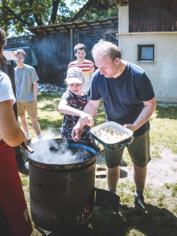 Čerešňová slávnosť
